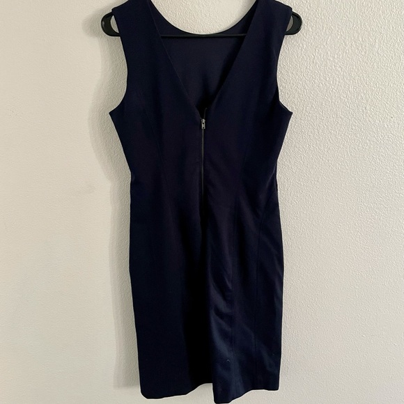 Banana Republic Navy sleeveless dress - Picture 2 of 3
